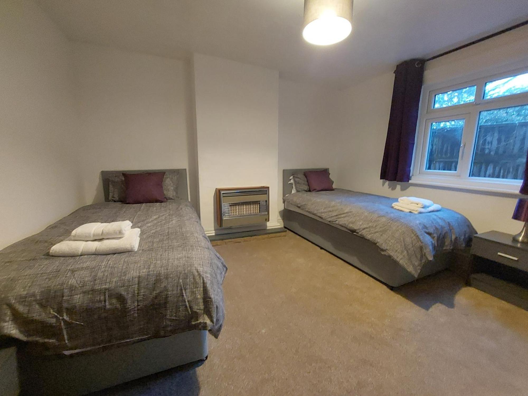 Villa Ingledene à Wrexham Extérieur photo